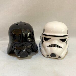 Star Wars Lucasfilm Darth Vader & Stormtrooper Ceramic Salt Pepper Shaker Set